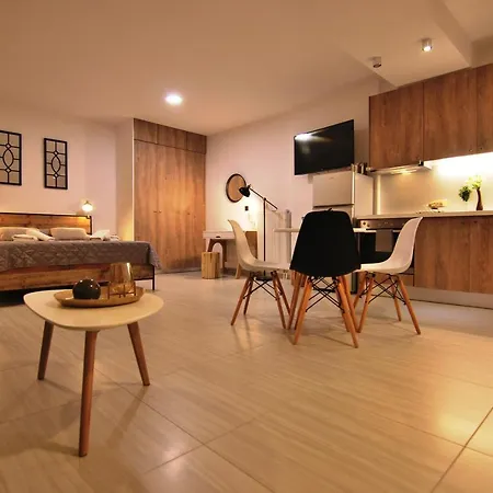Brand New Cozy Basement Argostóli